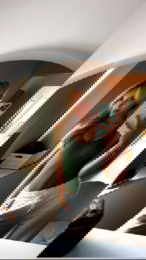 alexis.blond alexis.blond archive image