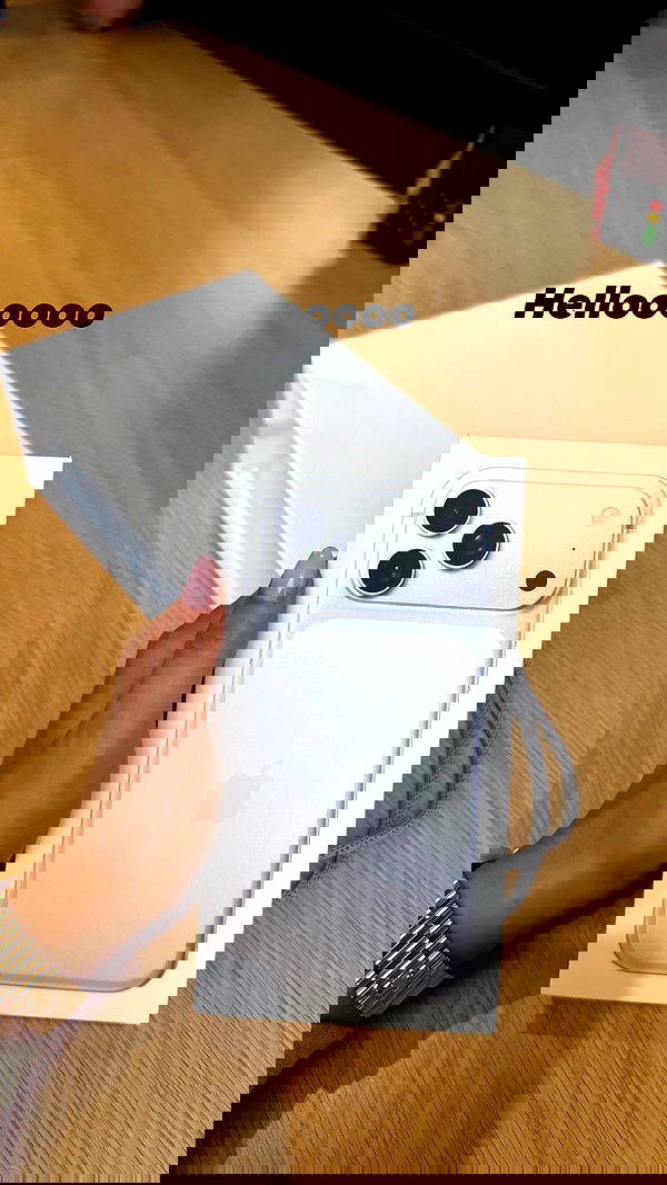 alexis.blond alexis.blond archive image