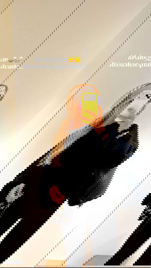 alexis.blond alexis.blond archive image