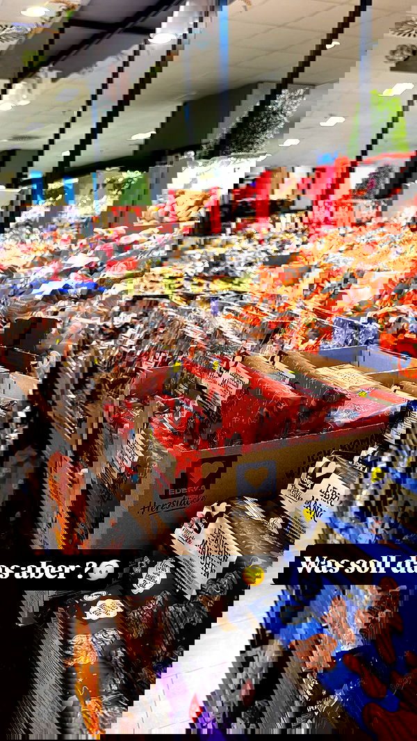 alexis.blond alexis.blond archive image