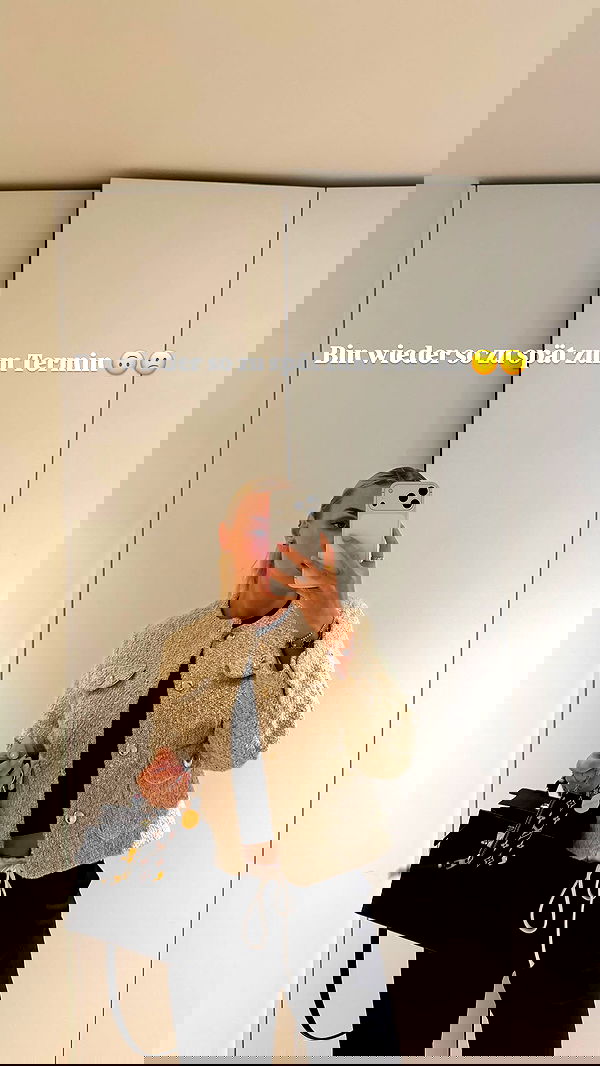 alexis.blond alexis.blond archive image