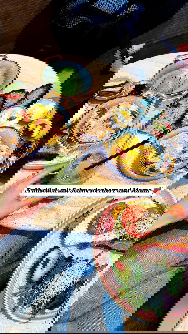 alexis.blond alexis.blond archive image