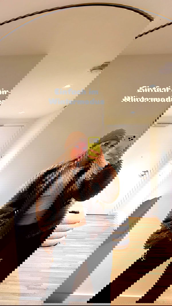 alexis.blond alexis.blond archive image