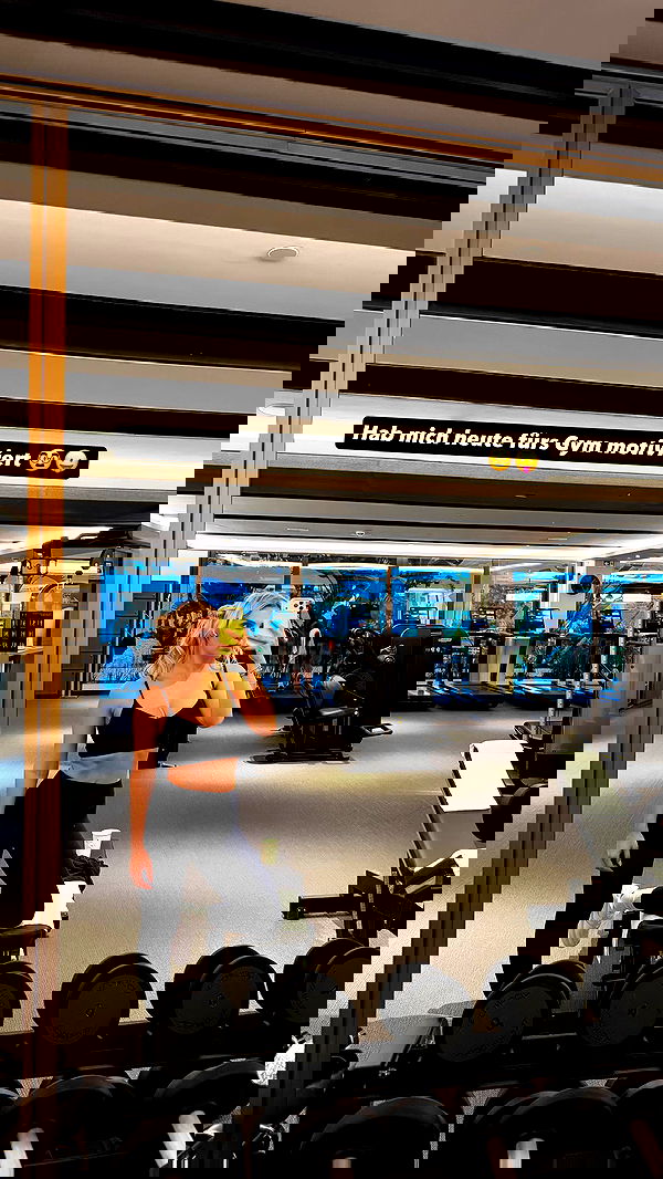 alexis.blond alexis.blond archive image