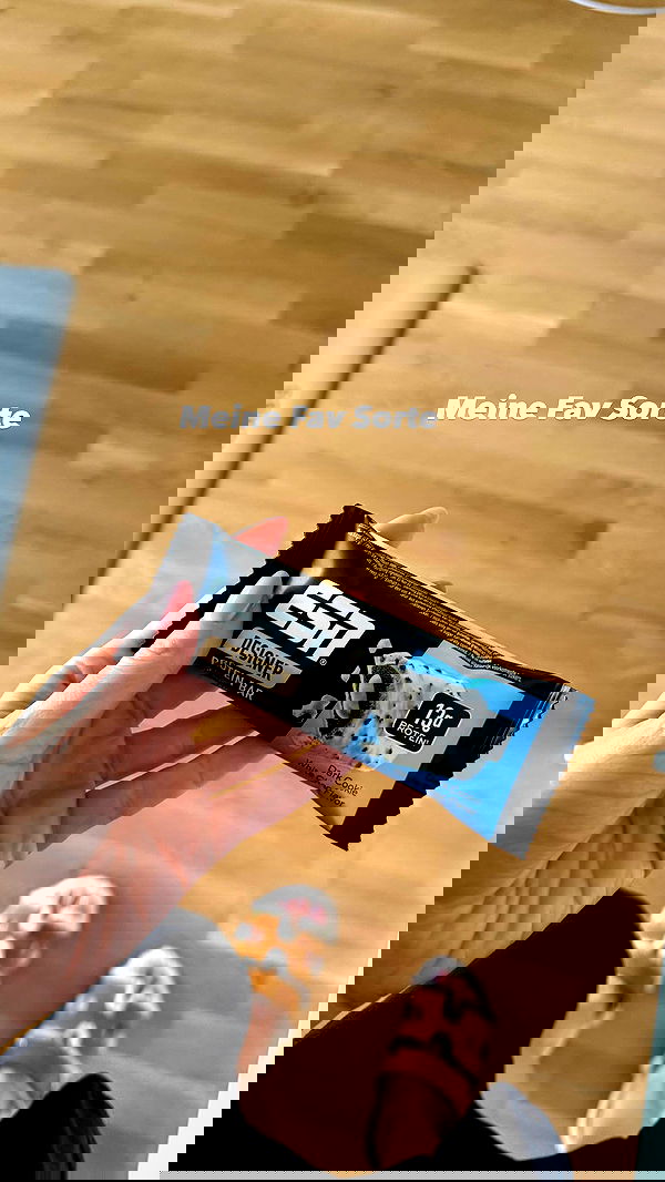 alexis.blond alexis.blond archive image