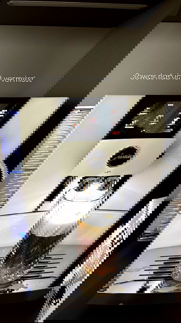 alexis.blond alexis.blond archive image