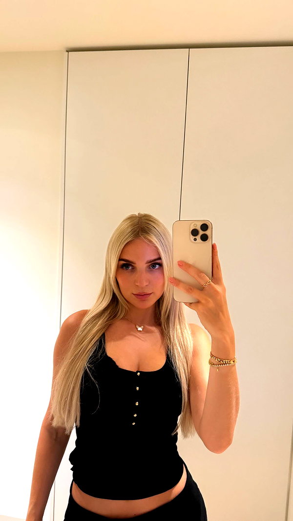 alexisshv instagram image archive image