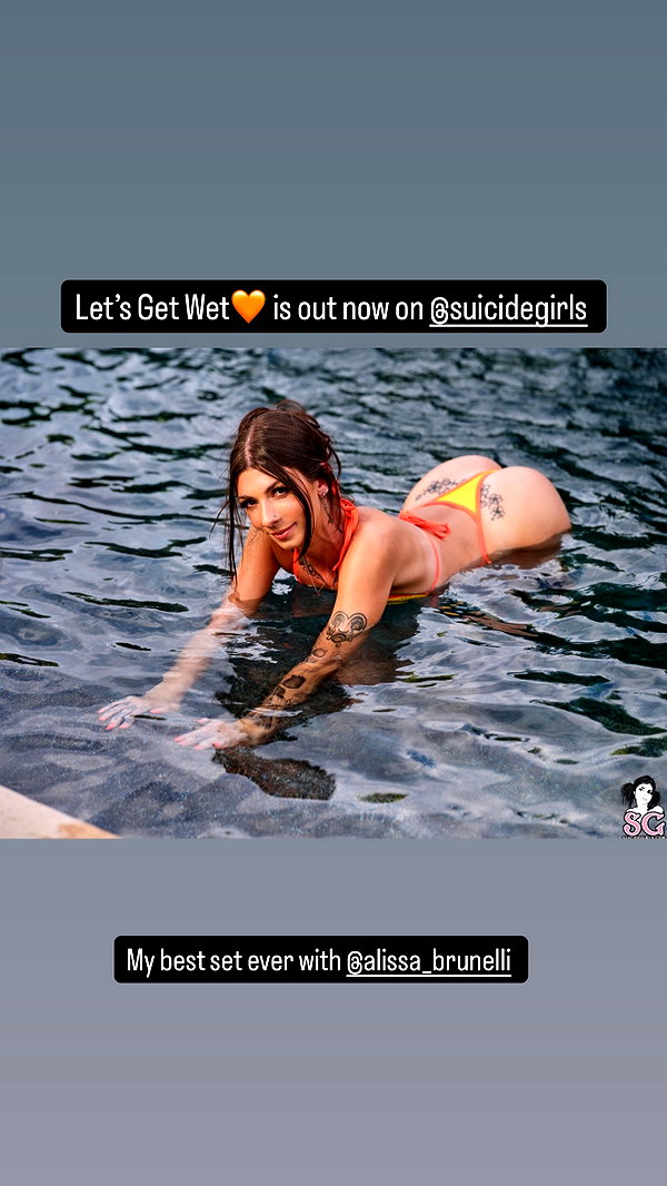 allie_paigexoxo instagram image archive image