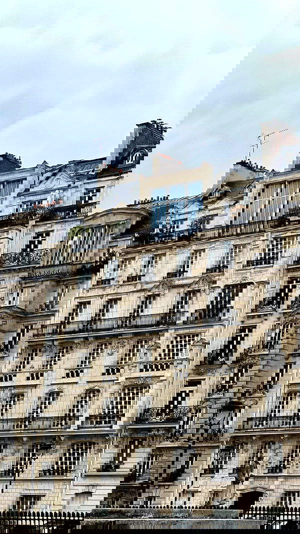 allygravemade image ~ Altpins