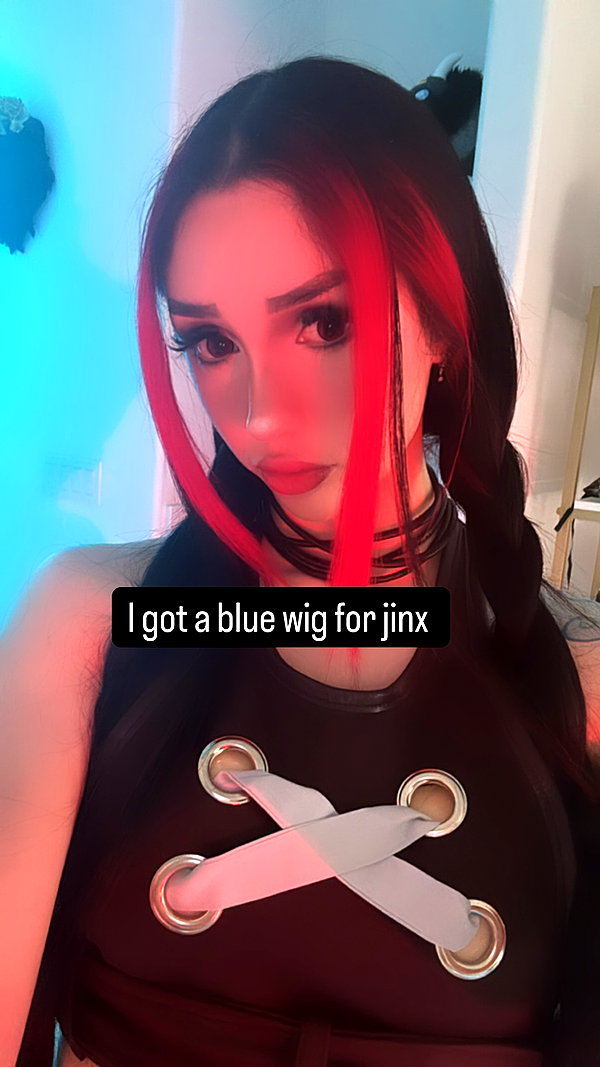 alyri_tv instagram image archive image