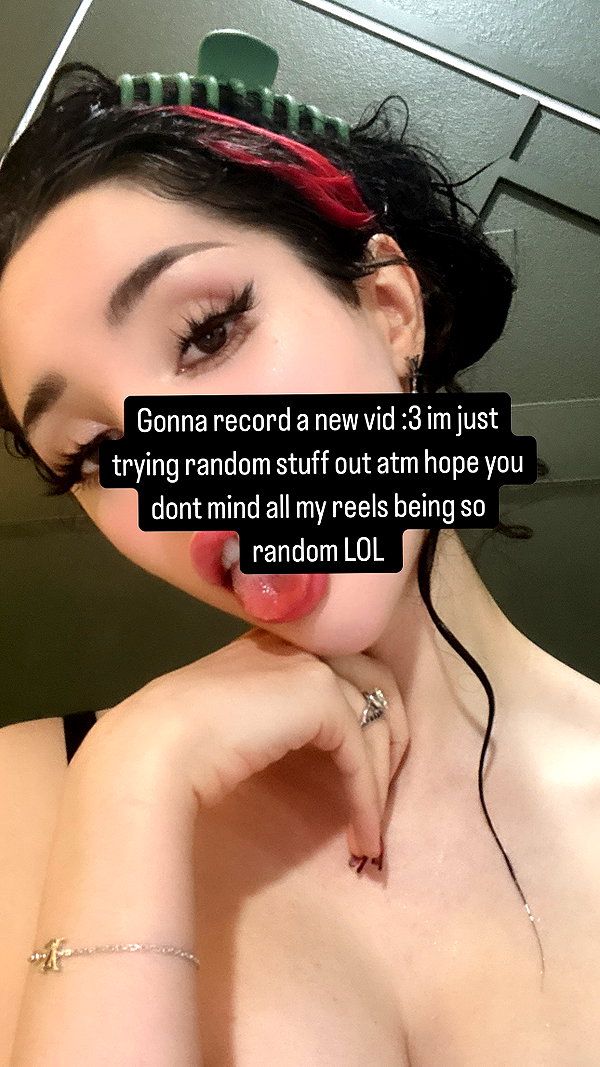 alyri_tv instagram image archive image