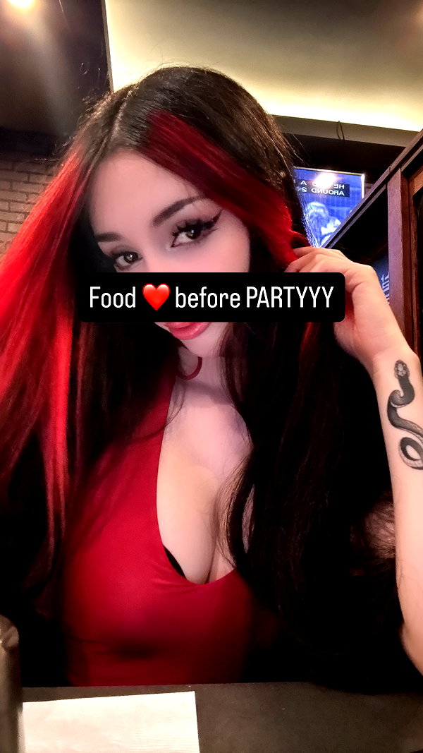 alyri_tv instagram image archive image