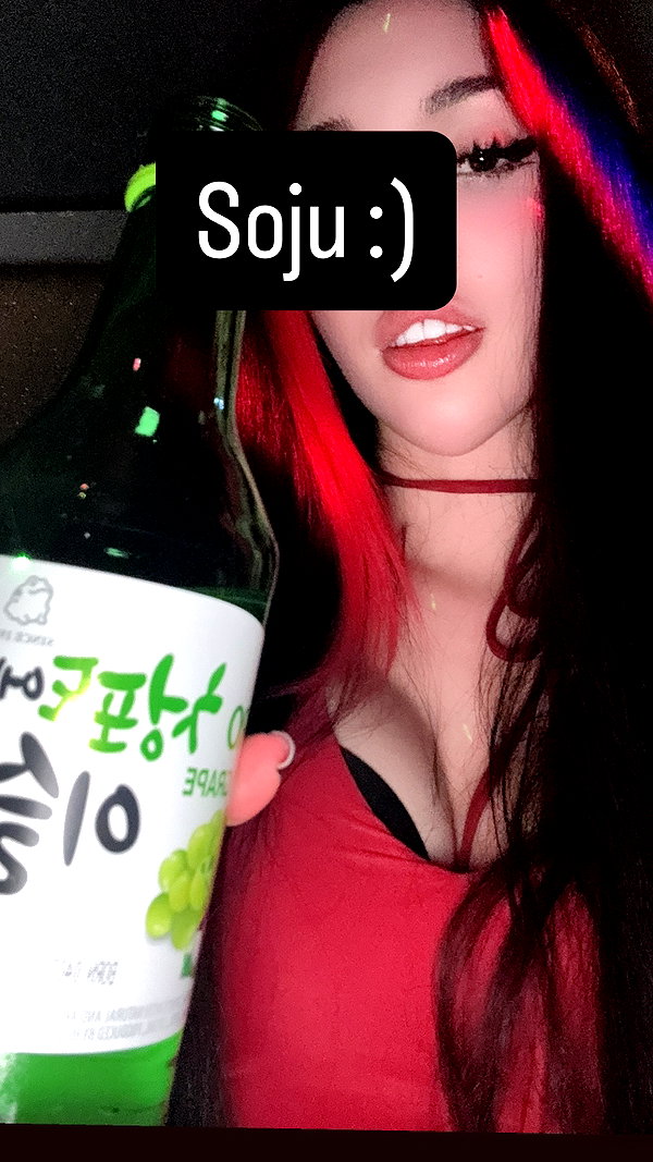 alyri_tv instagram image archive image