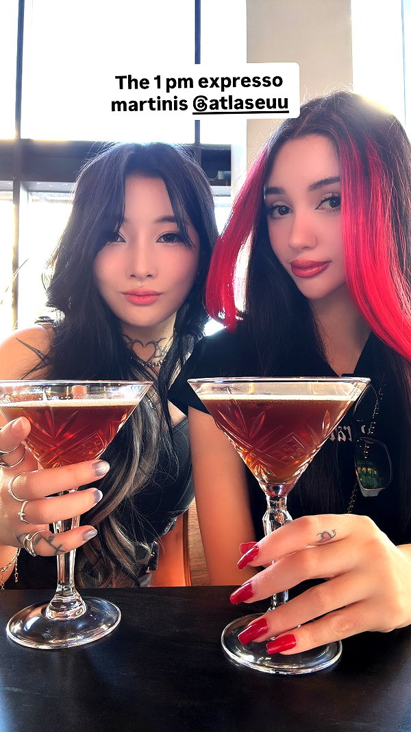 alyri_tv instagram image archive image