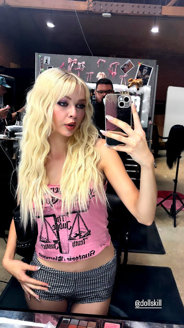 amellliiaa instagram image archive image