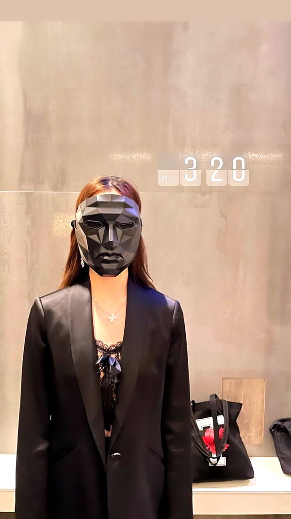 angelina.zhq instagram image archive image