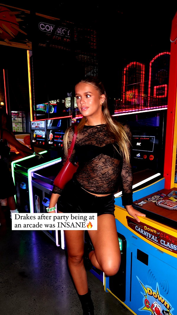 anika.wicks instagram image archive image