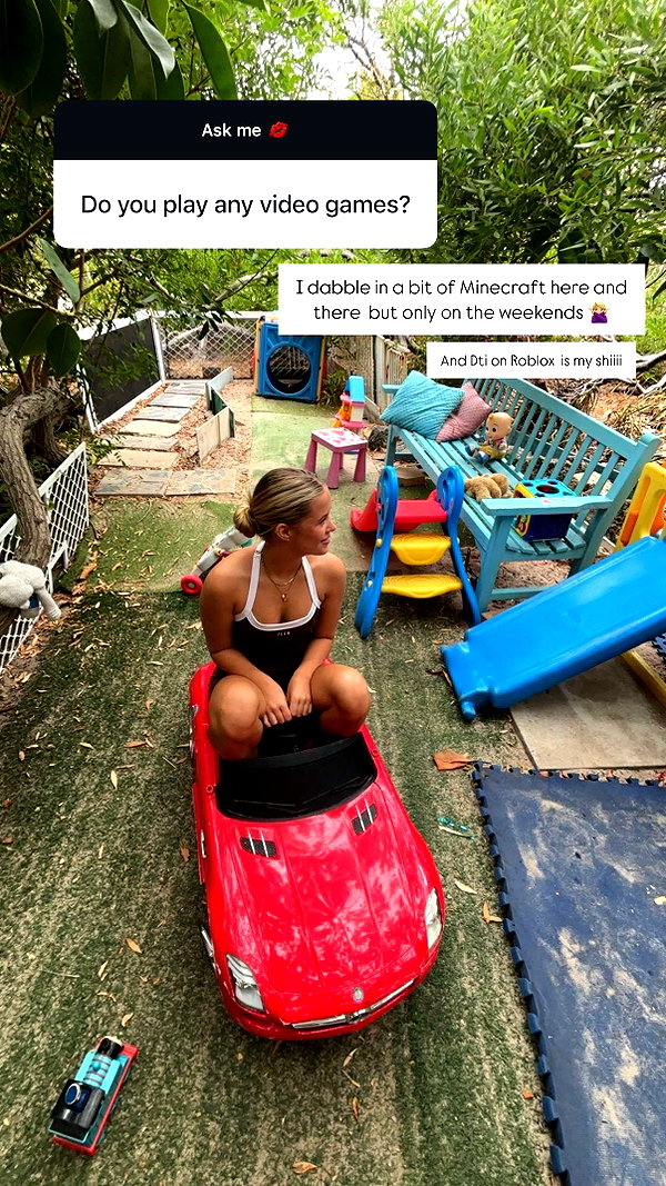 anika.wicks instagram image archive image