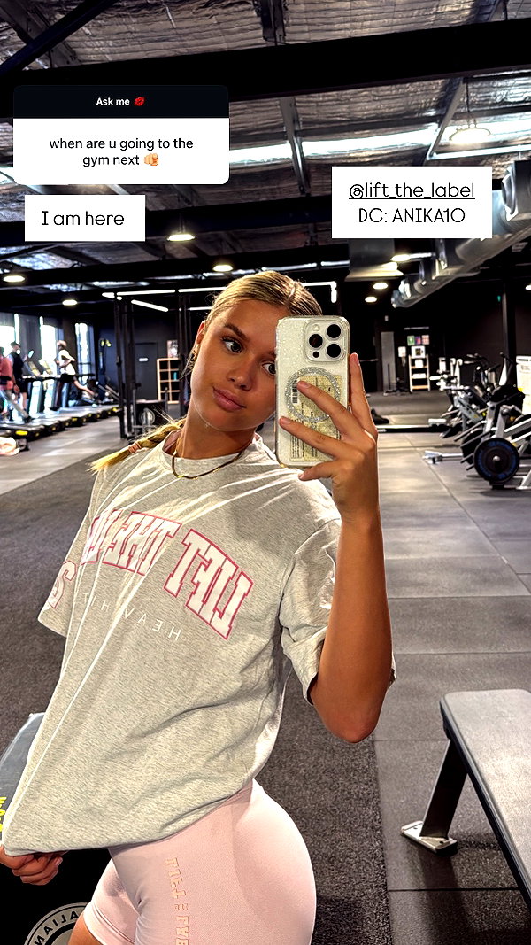anika.wicks instagram image archive image