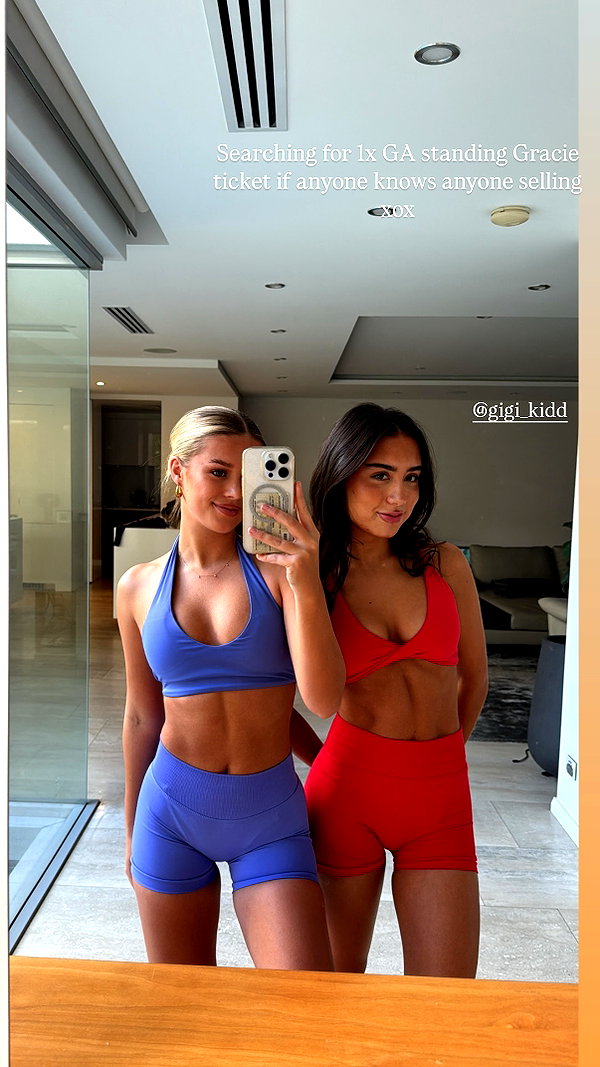 anika.wicks instagram image archive image