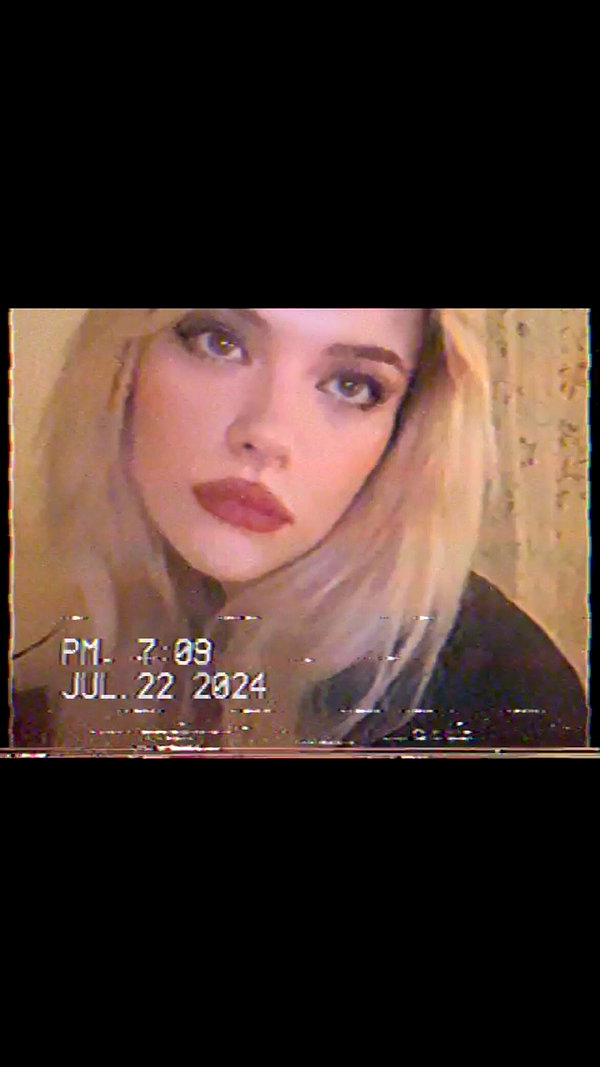 anika_braun__ anika_braun__ archive image