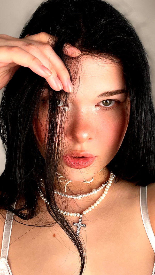 anna.x.vee anna.x.vee archive image