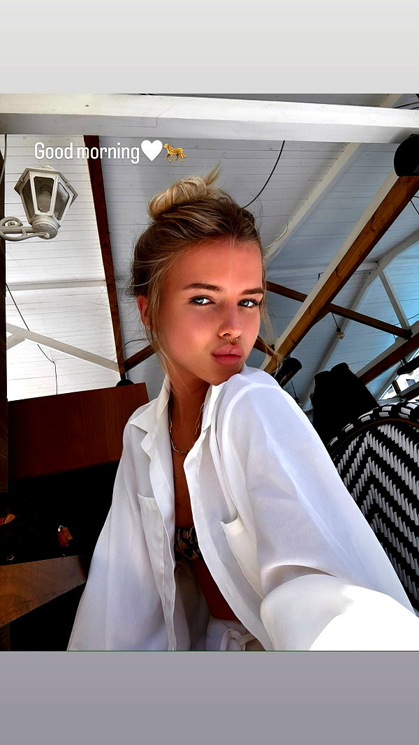 anya_shtril instagram image archive image