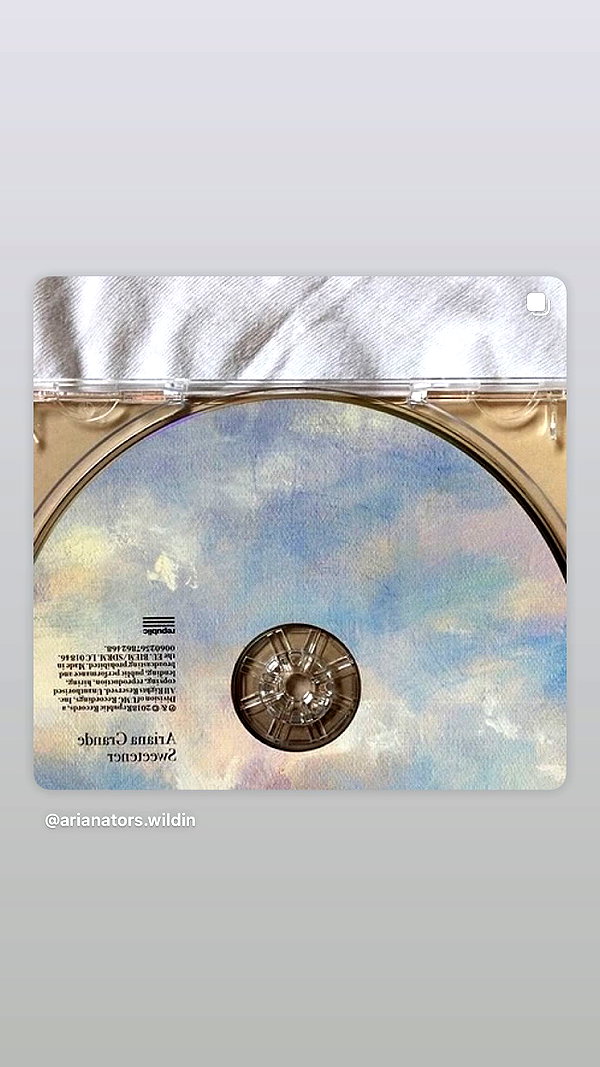 arianagrande instagram image archive image