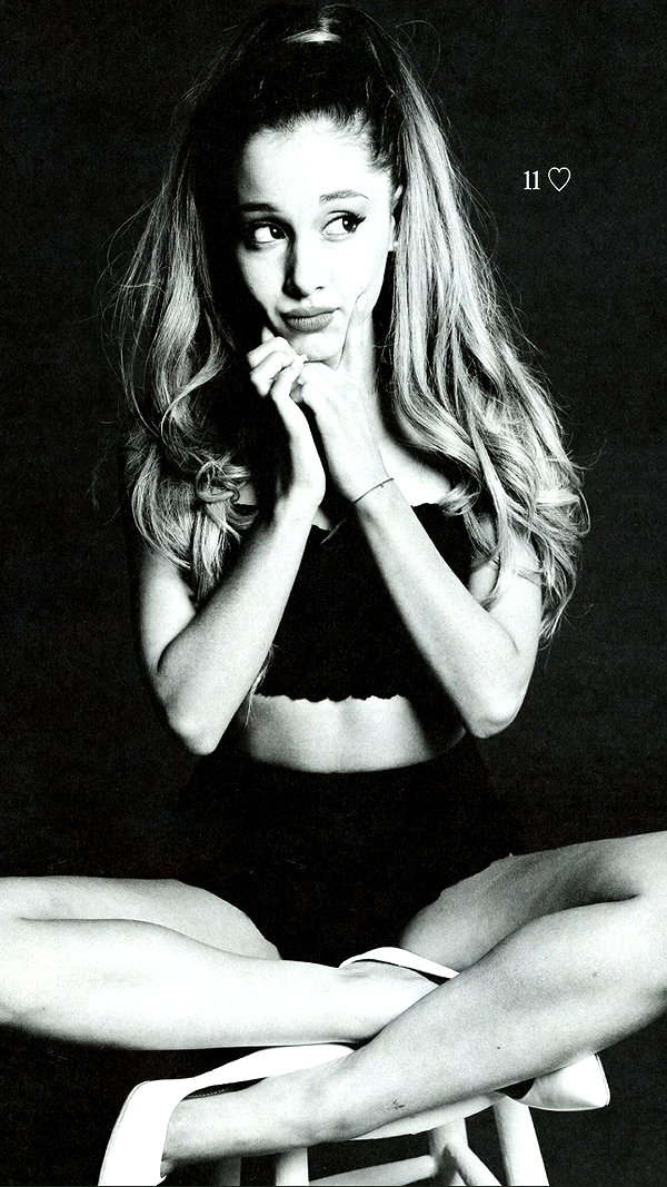 arianagrande instagram image archive image