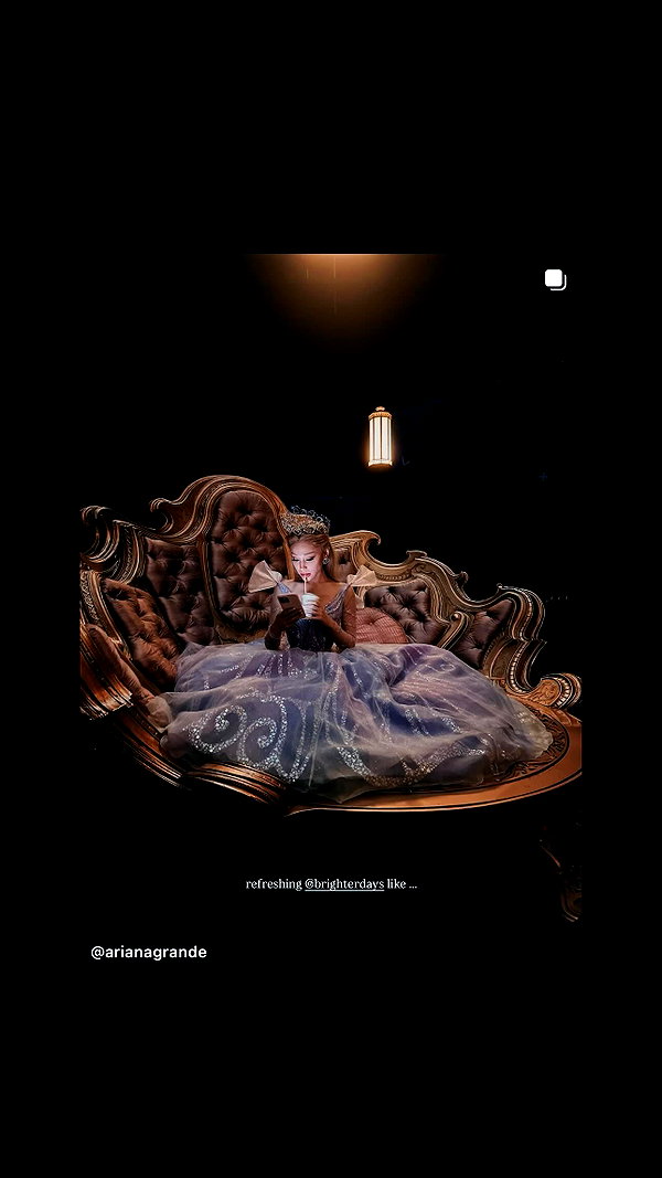 arianagrande instagram image archive image