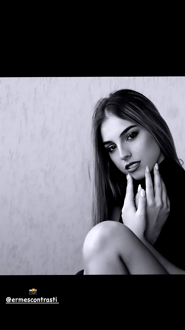 ariannachiaravalle_ instagram image archive image