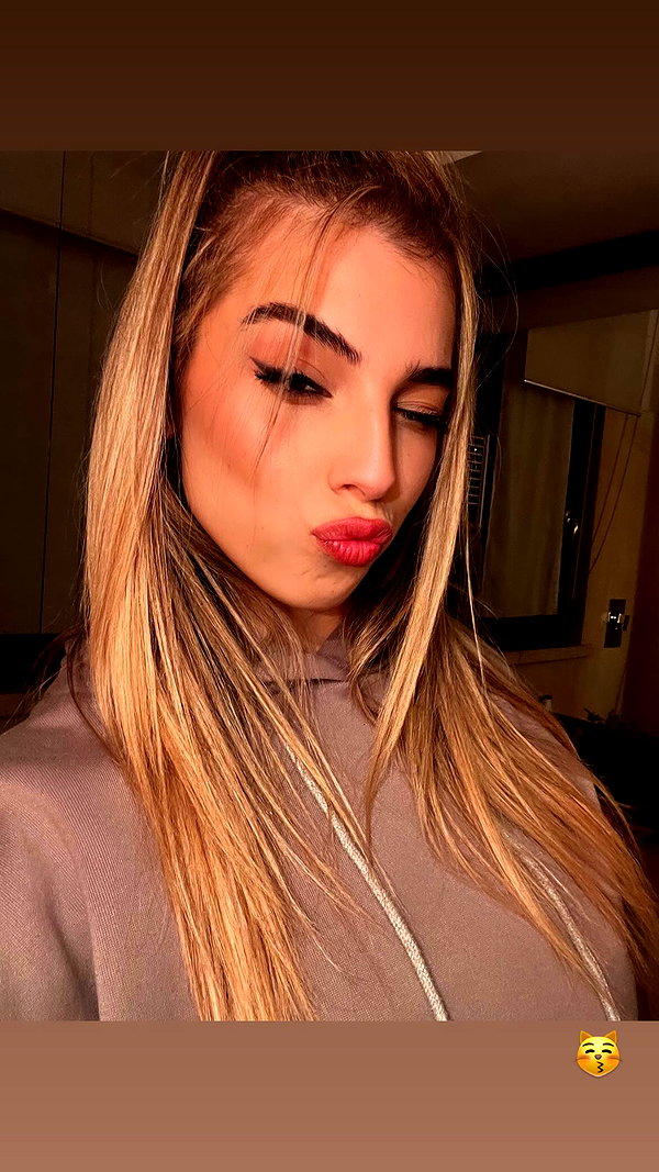 ariannachiaravalle_ instagram image archive image