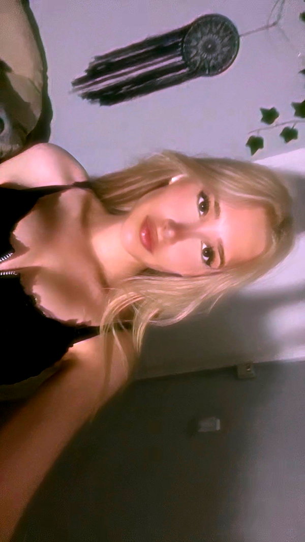arielle__katz instagram image archive image
