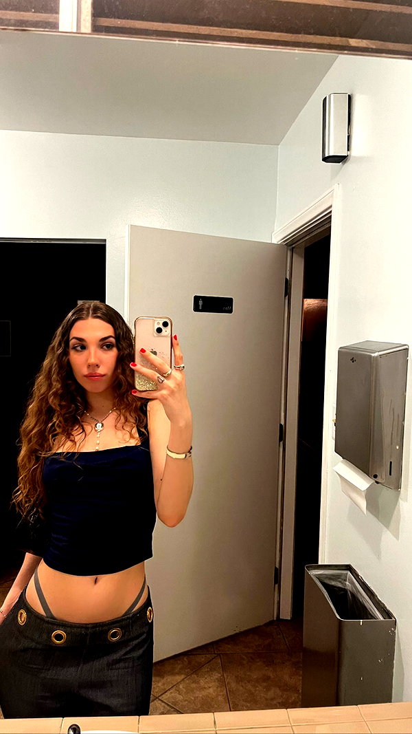 armanitraylor instagram image archive image