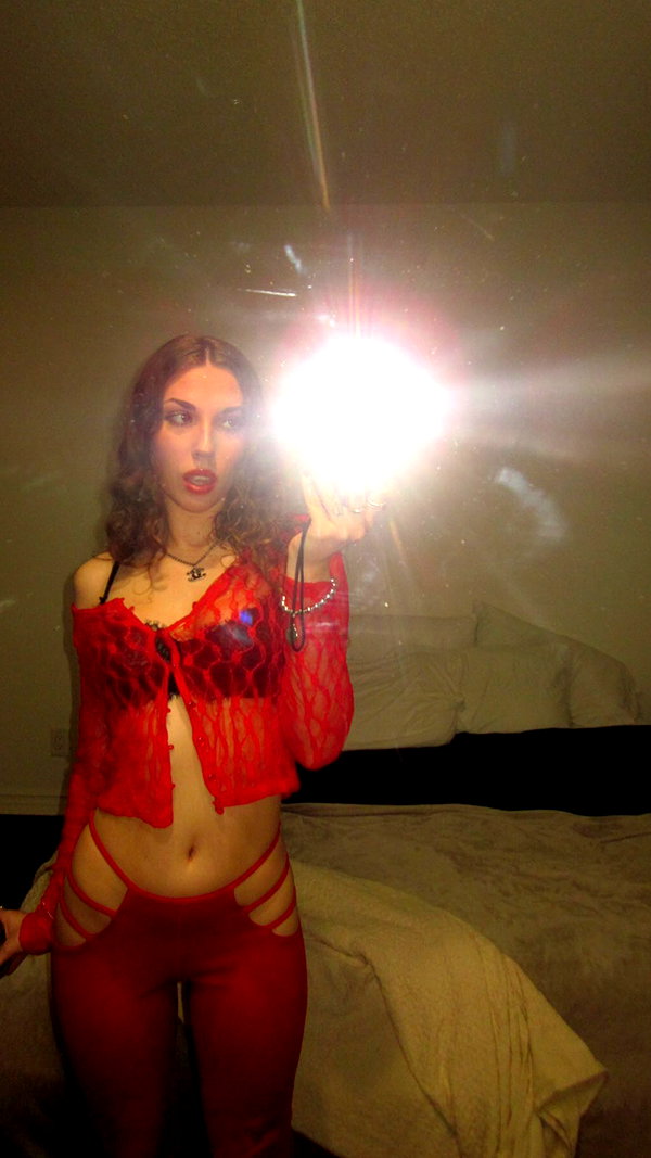 armanitraylor instagram image archive image