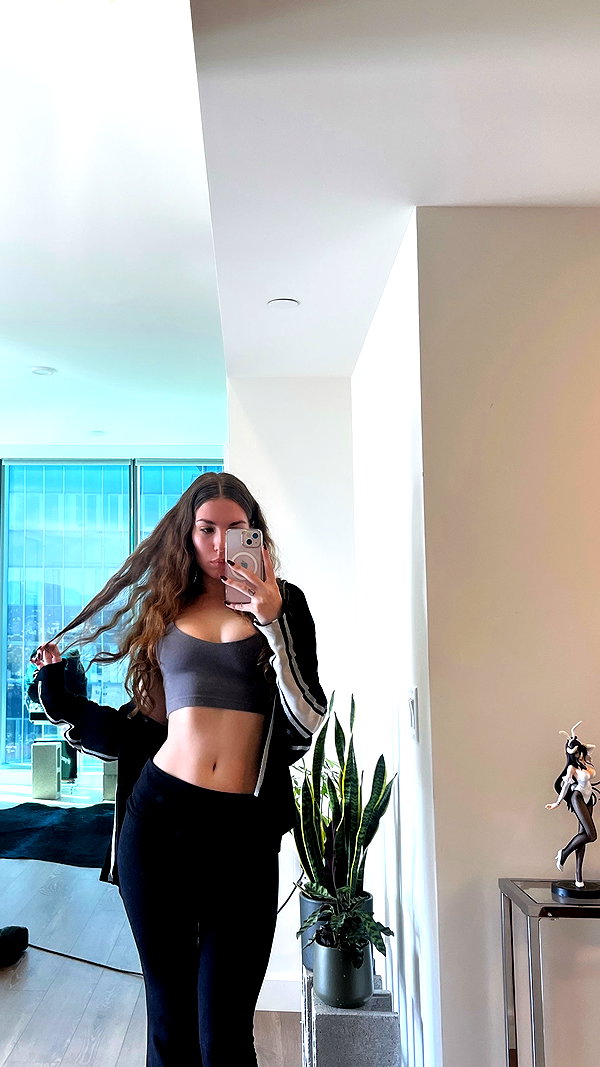 armanitraylor instagram image archive image