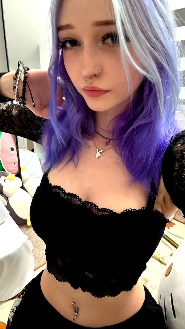 ashley.scarr instagram image archive image