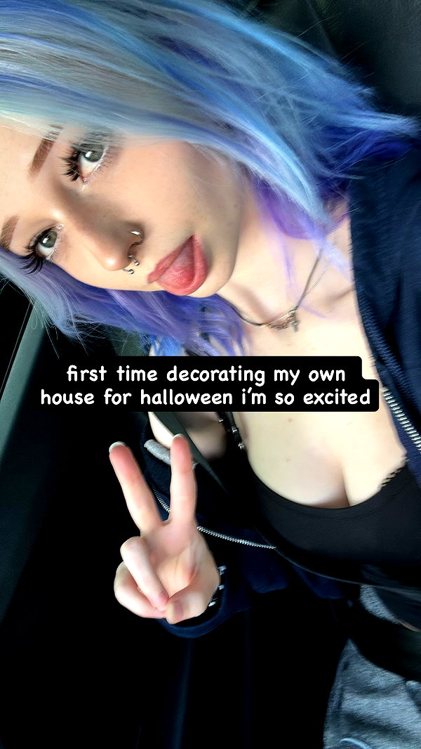 ashley.scarr instagram image archive image
