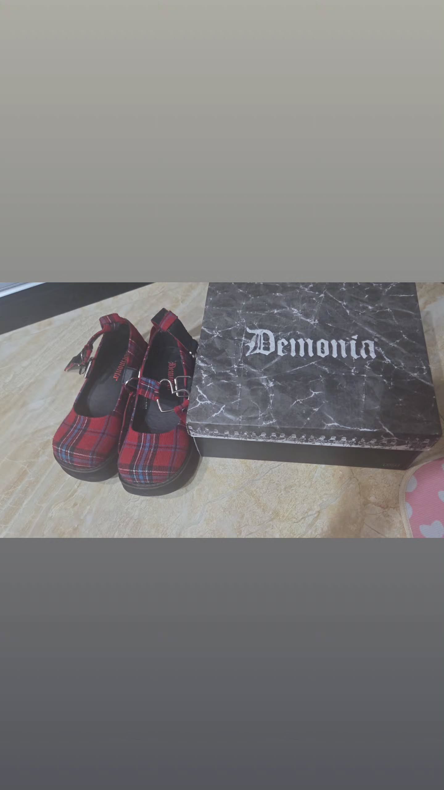 avital_1010.2003 instagram image archive image