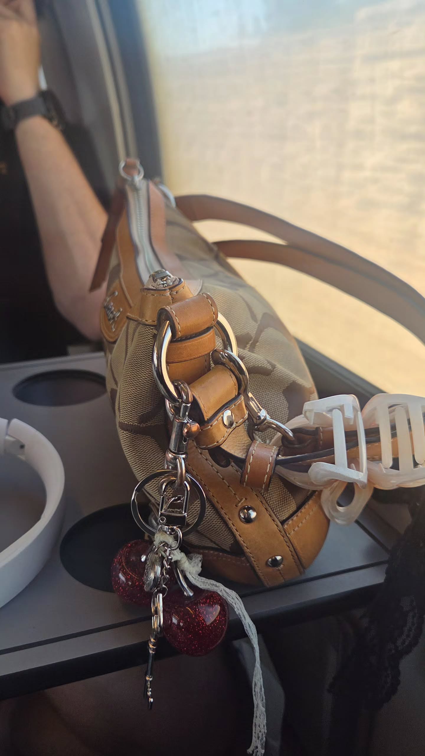 avital_1010.2003 instagram image archive image