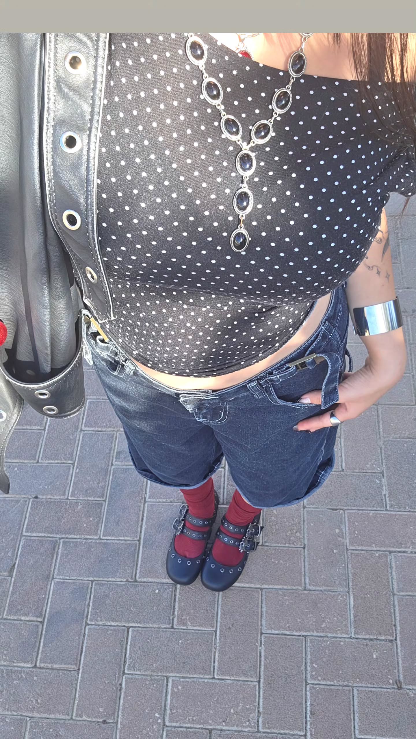 avital_1010.2003 instagram image archive image