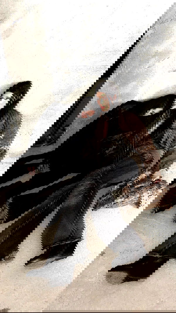 ayguldavlletova image ~ Altpins