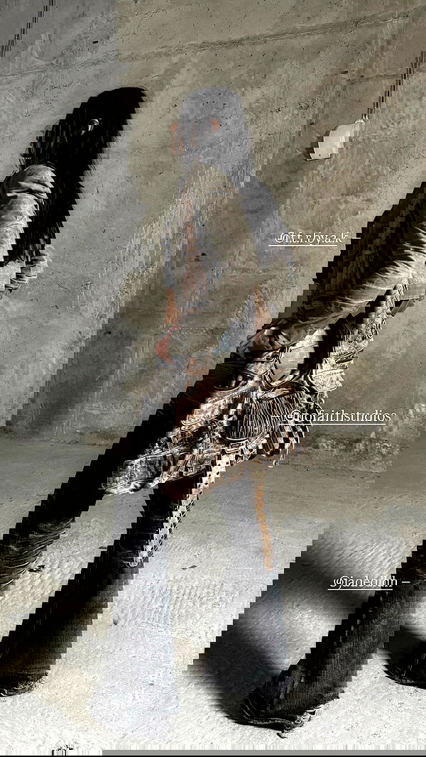 ayguldavlletova image ~ Altpins