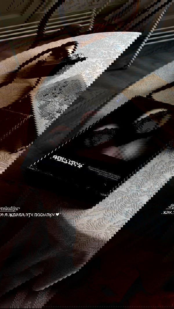 ayguldavlletova image ~ Altpins