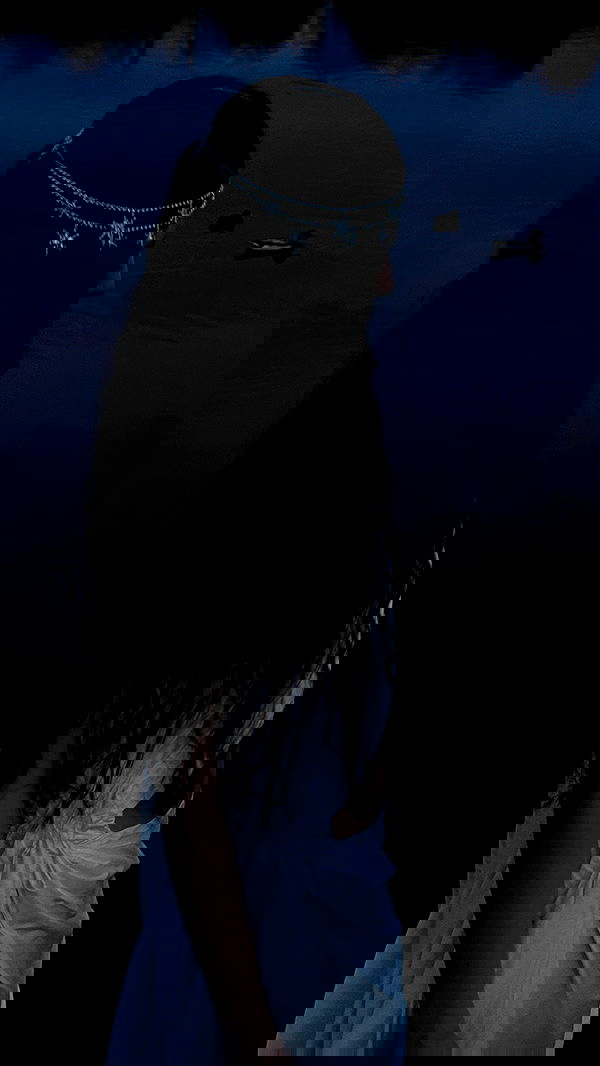 ayguldavlletova image ~ Altpins