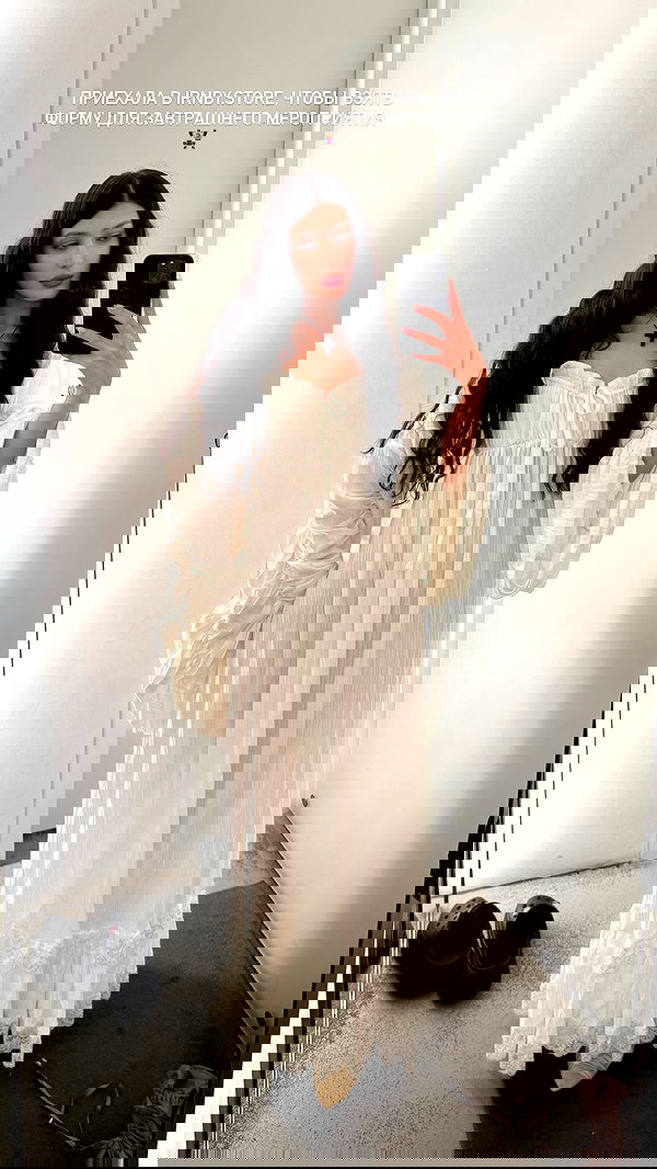 ayguldavlletova image ~ Altpins