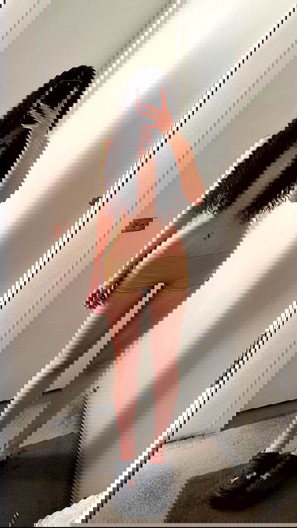 ayguldavlletova image ~ Altpins