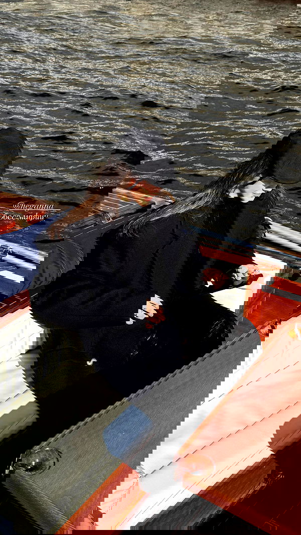 ayguldavlletova image ~ Altpins