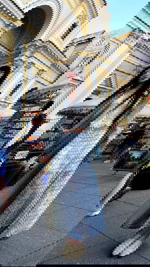 ayguldavlletova image ~ Altpins