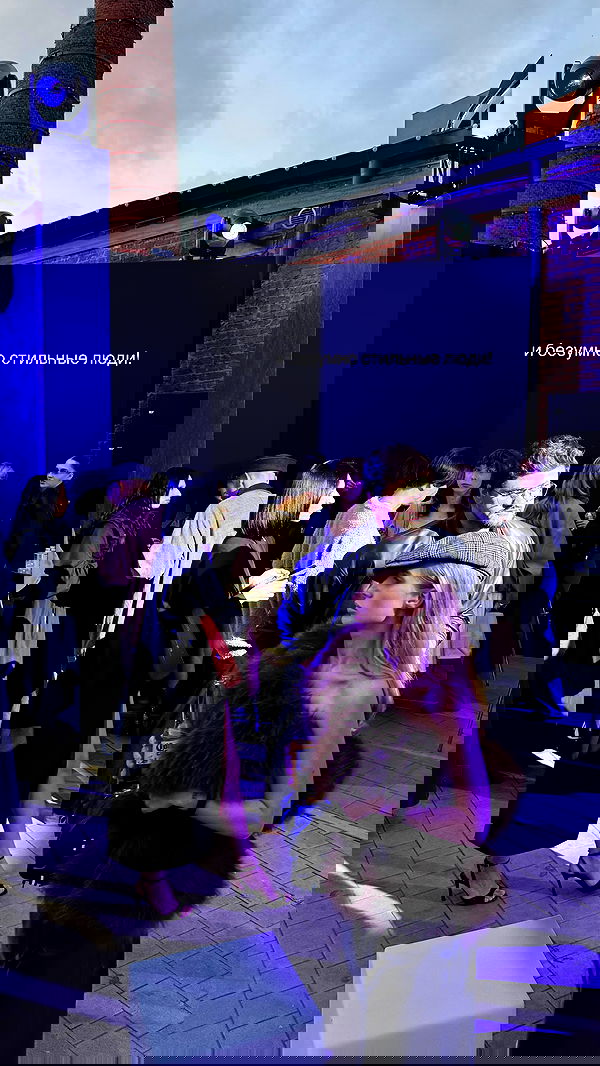 ayguldavlletova image ~ Altpins